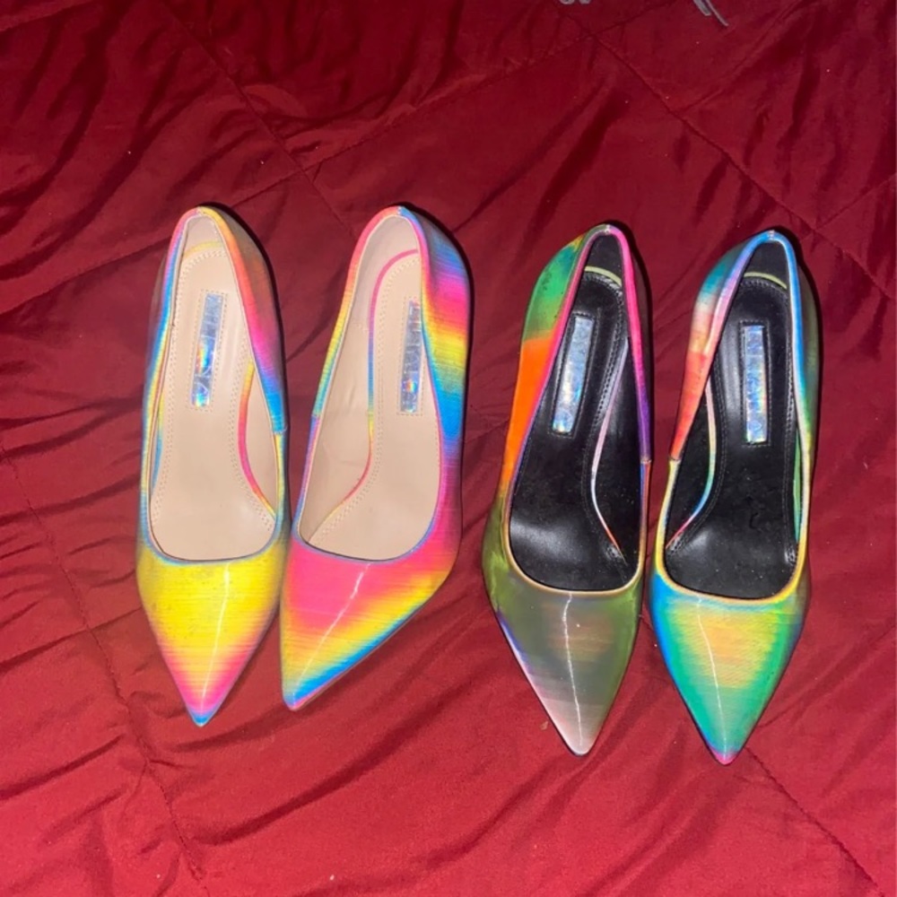 Holographic inspired heels